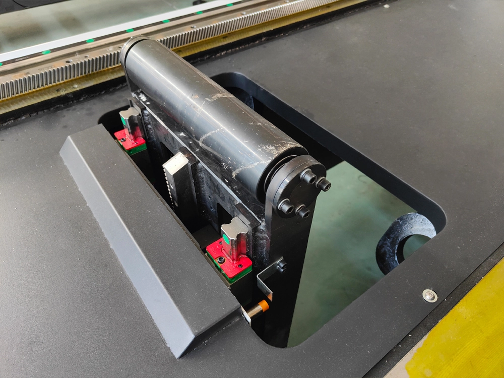 Industrial-Grade Professional Fiber Laser Tube Cutting Machine