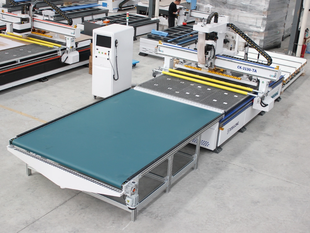 7x10 ATC CNC Wood Router with Automatic Loading and Unloading