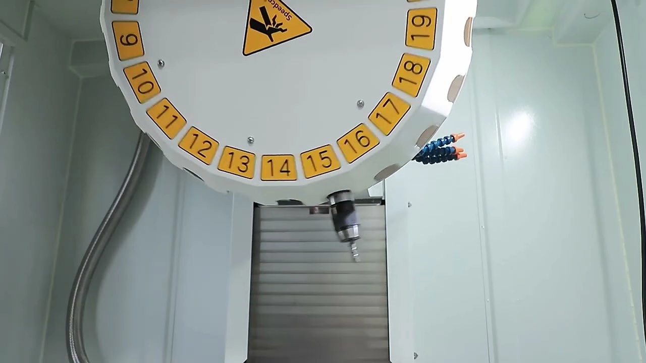 Metal Drilling and Milling Vertical Machining Centers for Sale